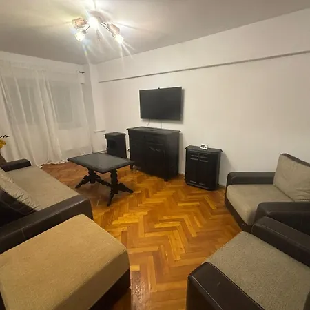 Center *