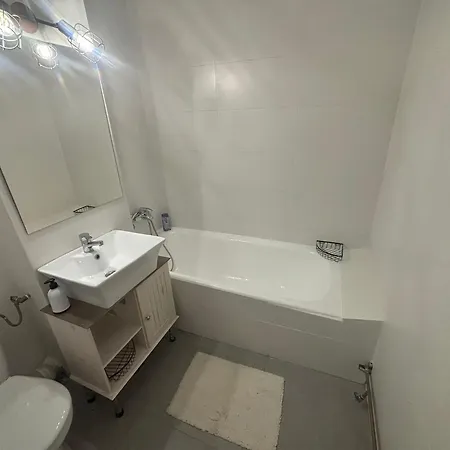 Center Apartman *